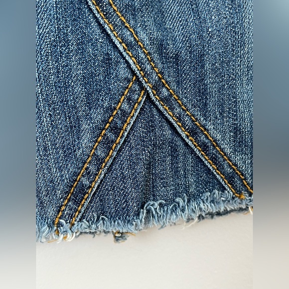 Women’s Billabong MiniLow Rise Denim Distressed Skirt - Picture 10 of 15